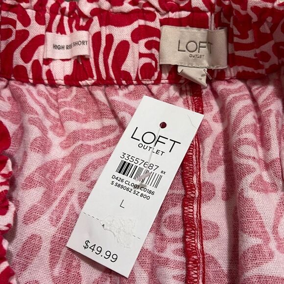 Women's Red Patterned Shorts - Picture 5 of 6